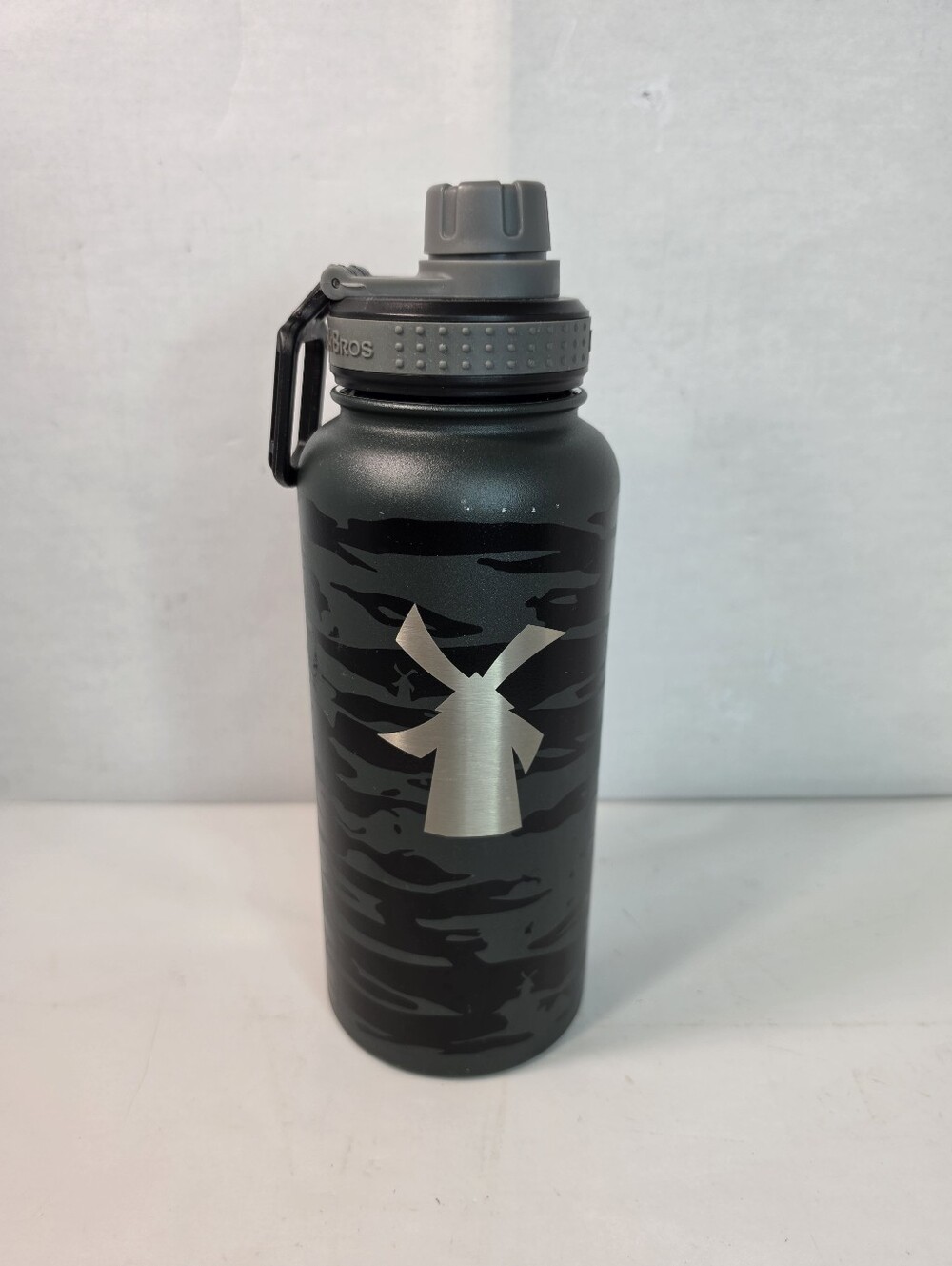 Rare Dutch Bros Stainless Steel Camo 32 oz Water Bottle. Ex. Pre. OC
